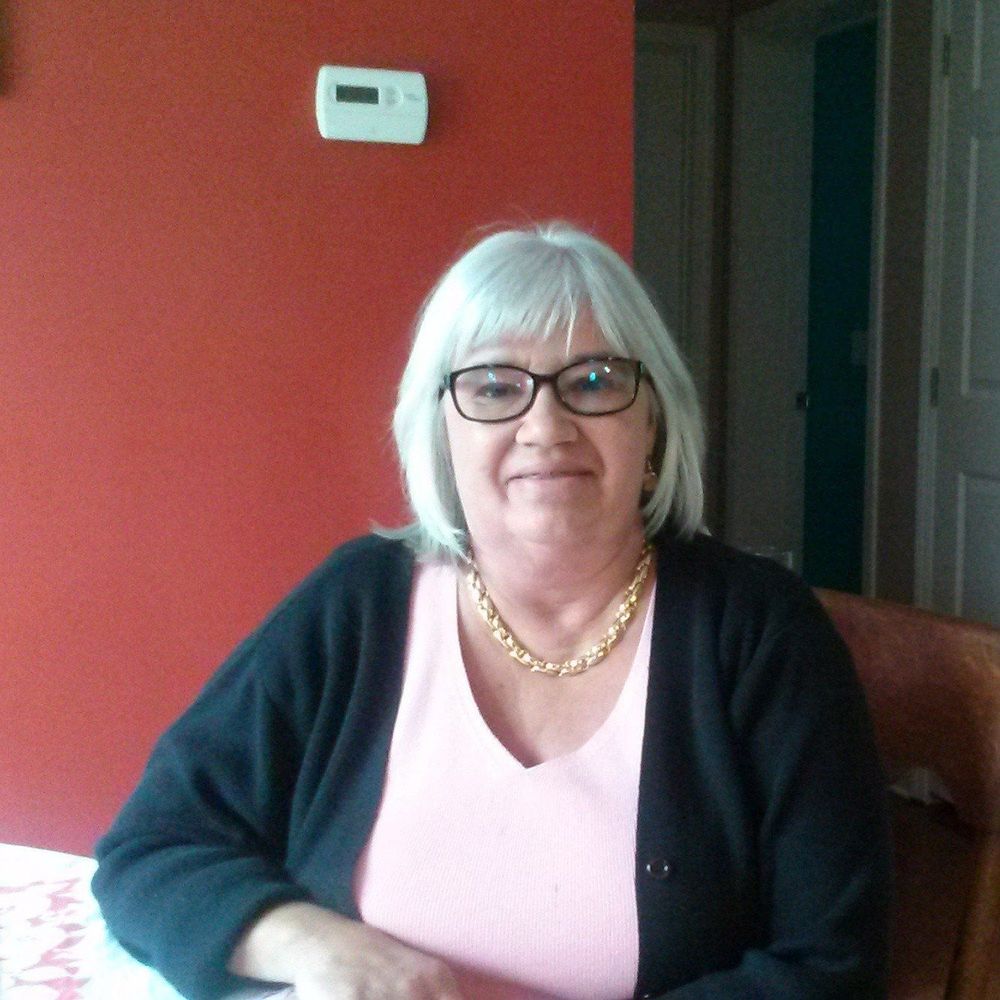 Meet your Posher, Debbie